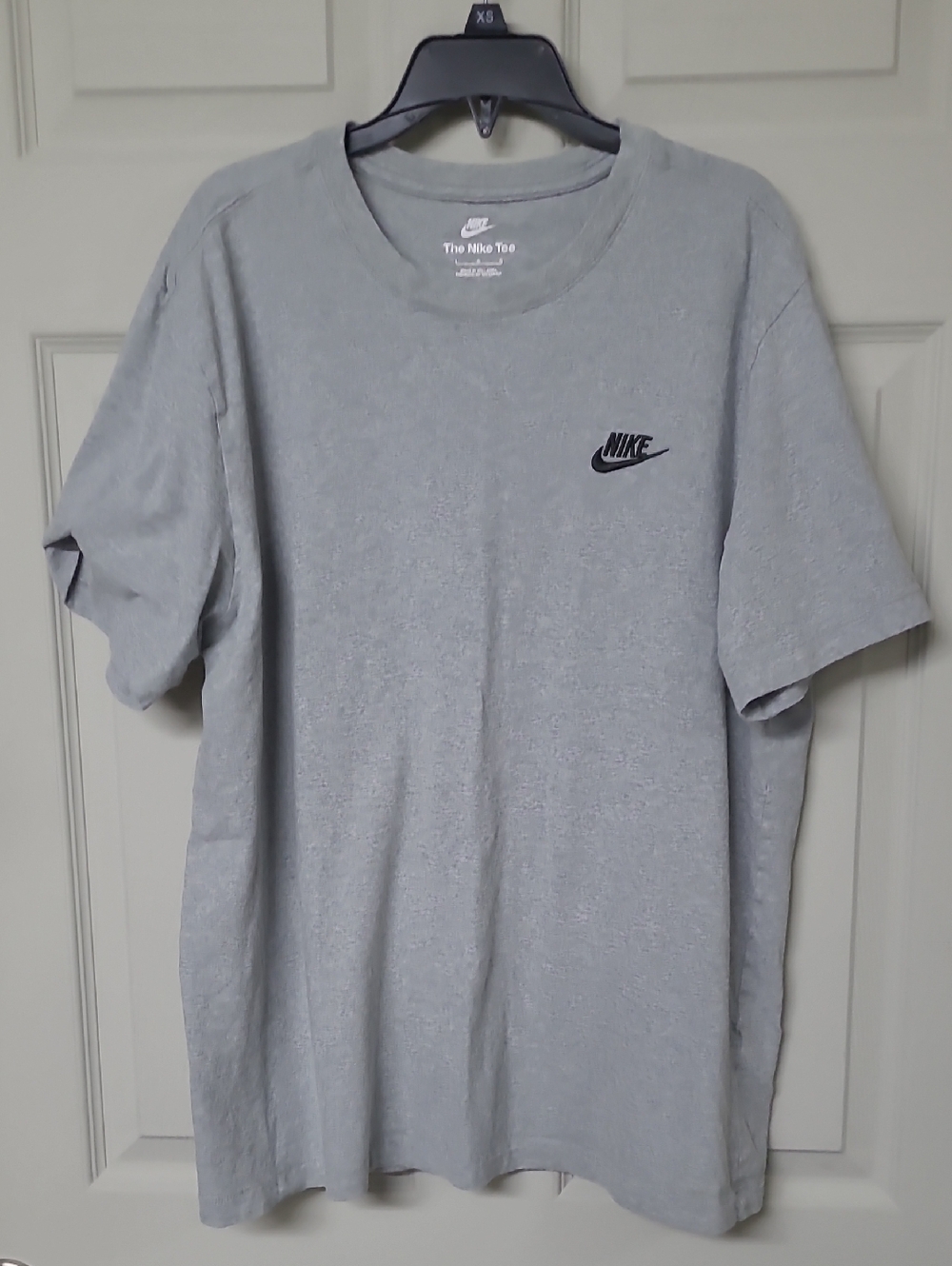 🩴Nike Light Gray Crew Neck Short Sleeve Tee Embroidered Black Swoosh Large GUC